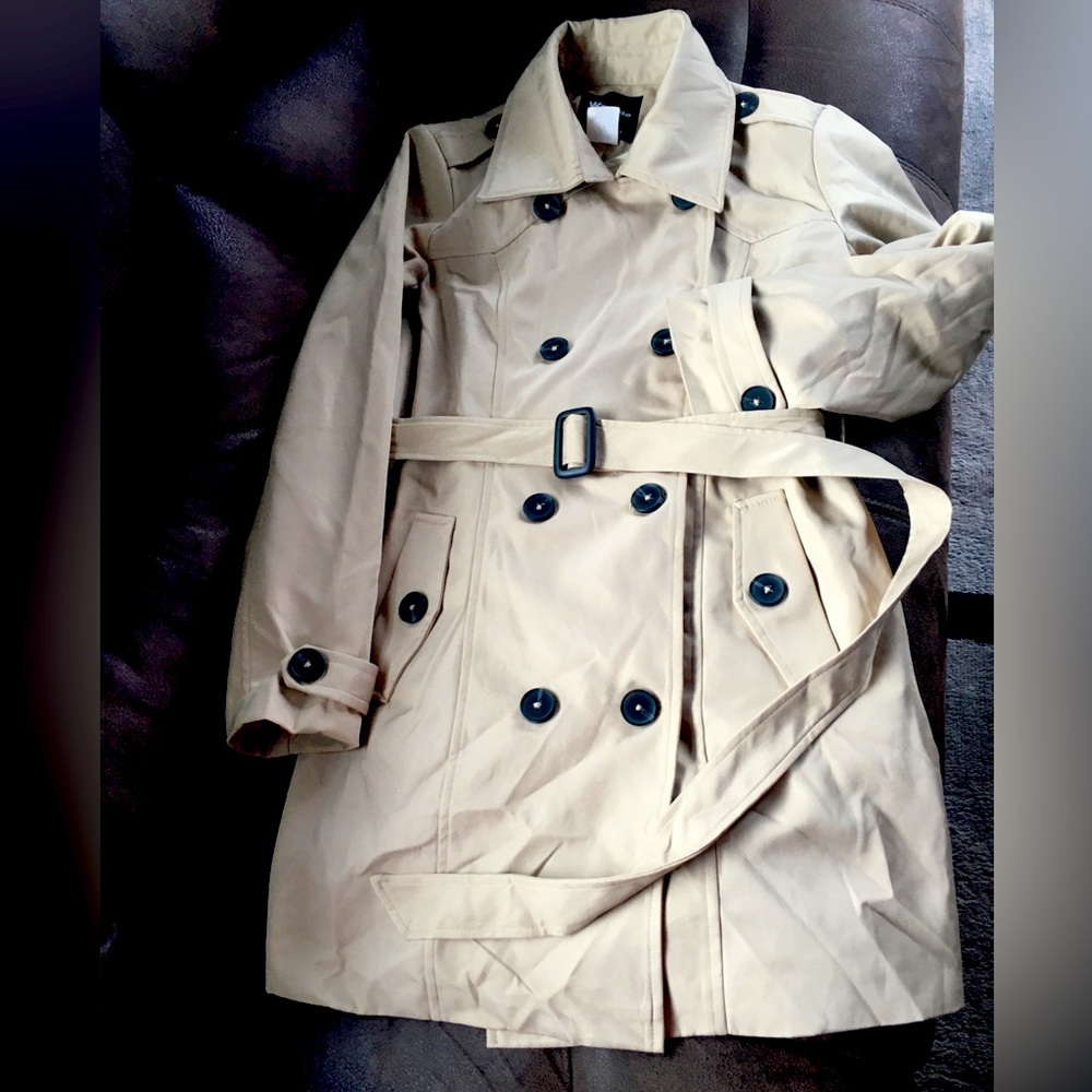 Trench coat